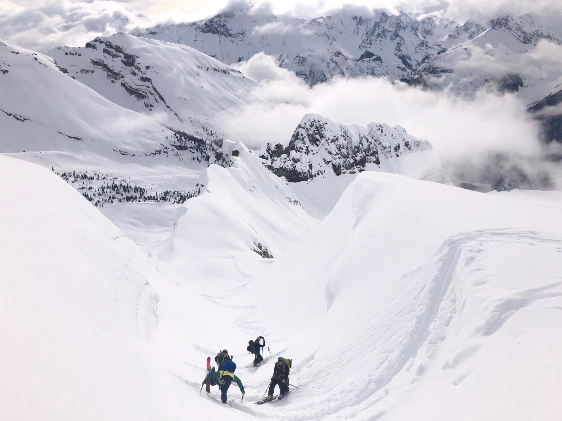 lyngen ski and sail trip