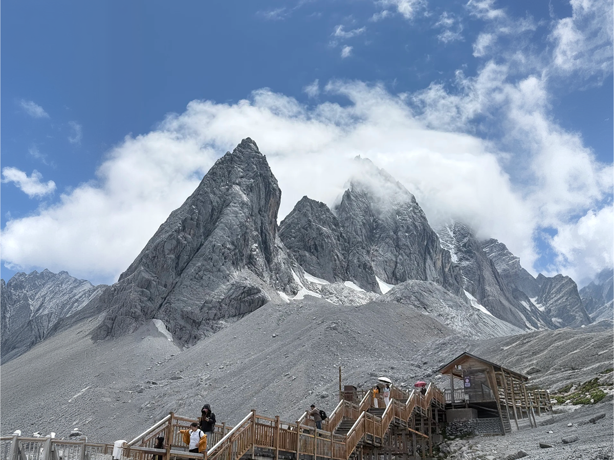 Jade Dragon Snow Mountain near Lijiang, Yunnan