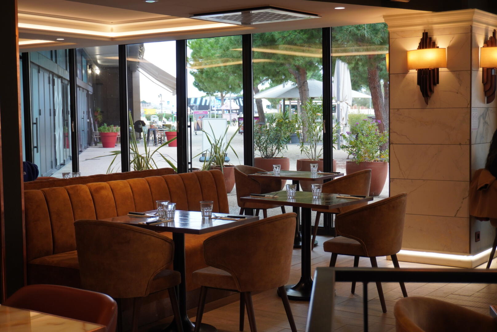 RESTAURANT MONGELLI