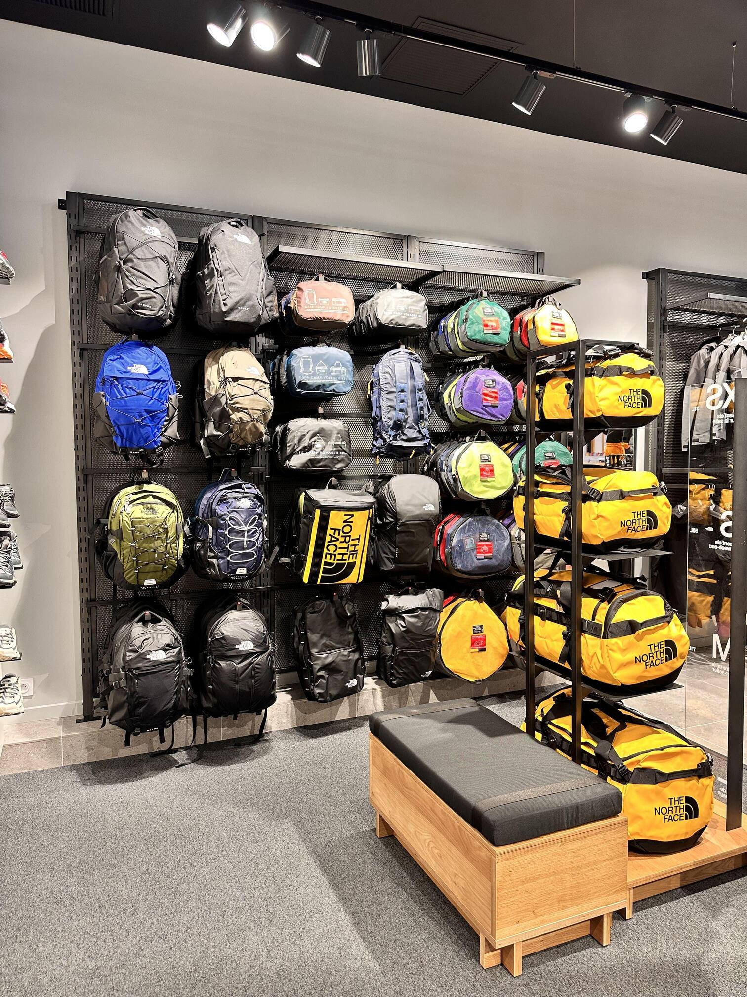 THE NORTH FACE