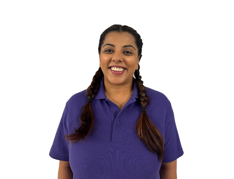 Hazel, Assistant at Little Gems