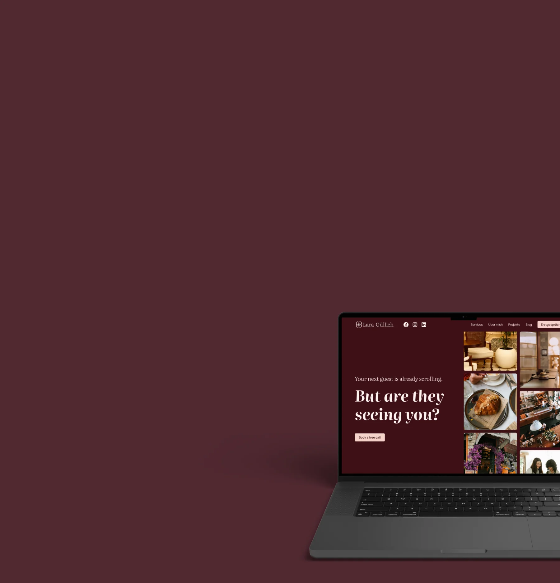 Laptop zeigt Website mit Text: Ihr nächster Gast scrollt, aber sehen sie Sie?