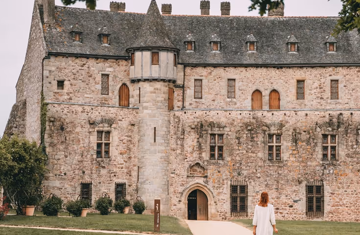 Le château de la Roche-Jagu dominant l'estuaire du Trieux