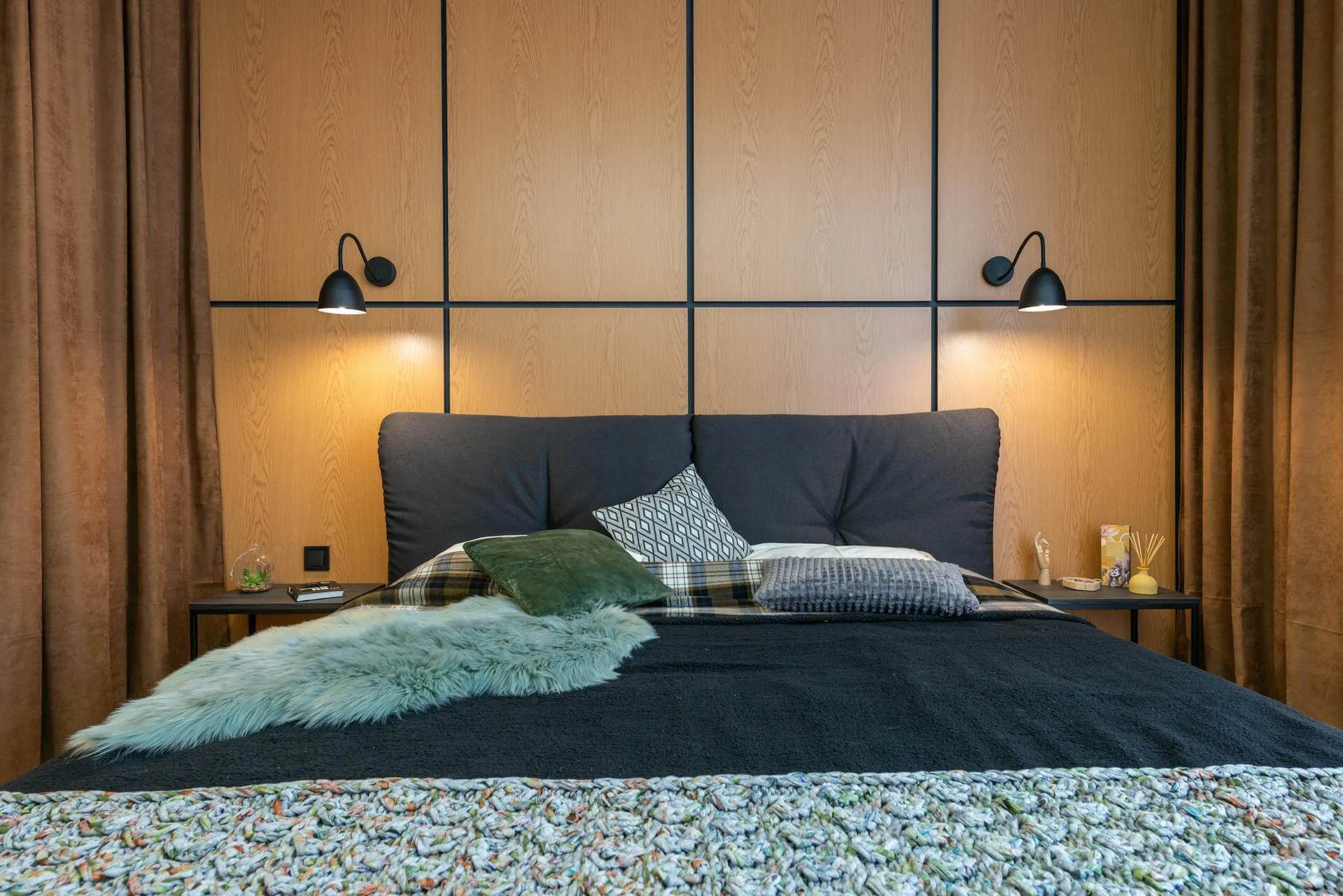 Otello: Hotel Webflow template illustrative image