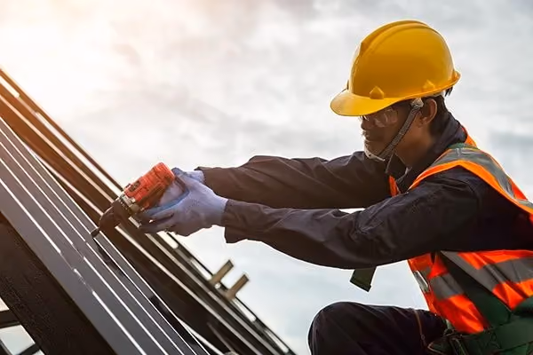 The Importance of Online Reviews for Roofers: Six Steps to Get Great Reviews for Your Company