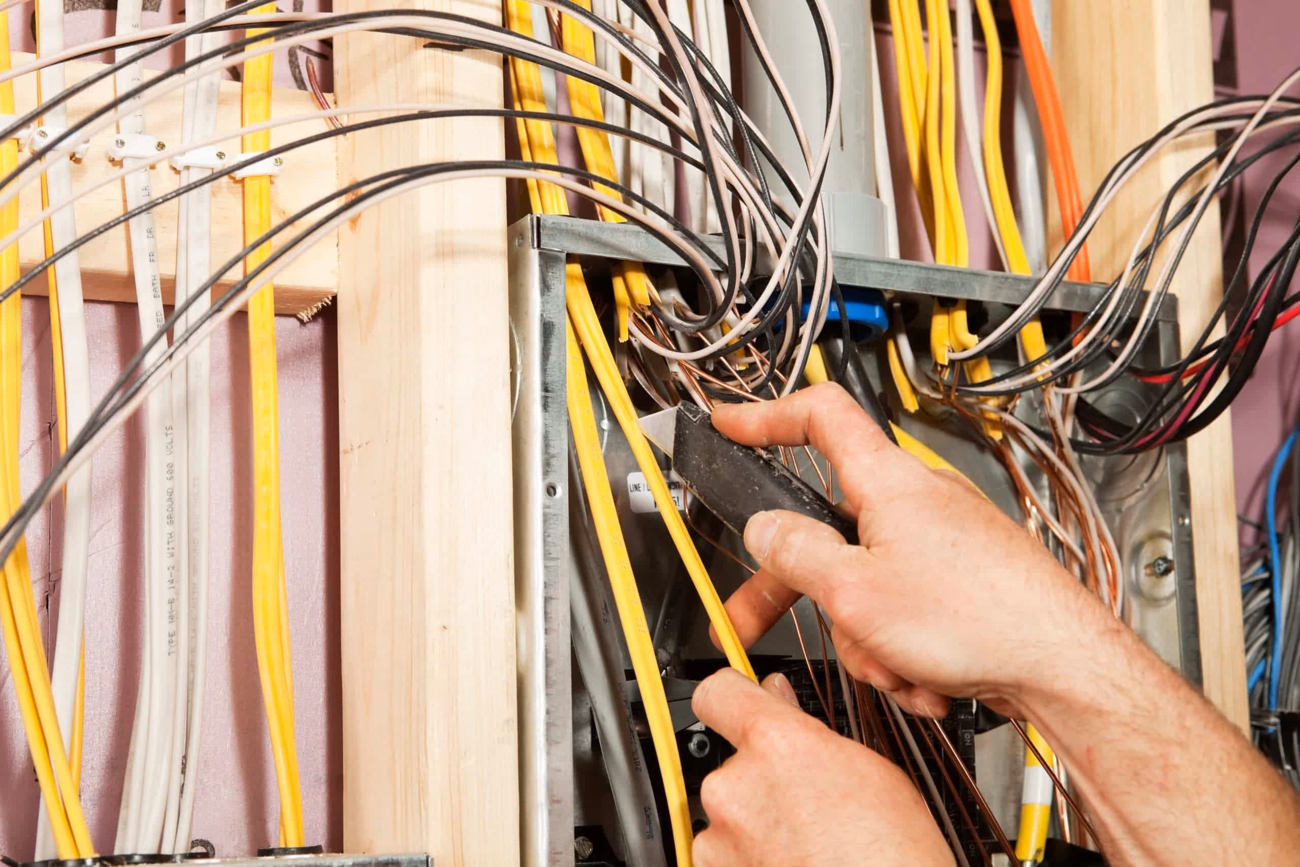 The Signpost Guide to Electrical Contractor Marketing