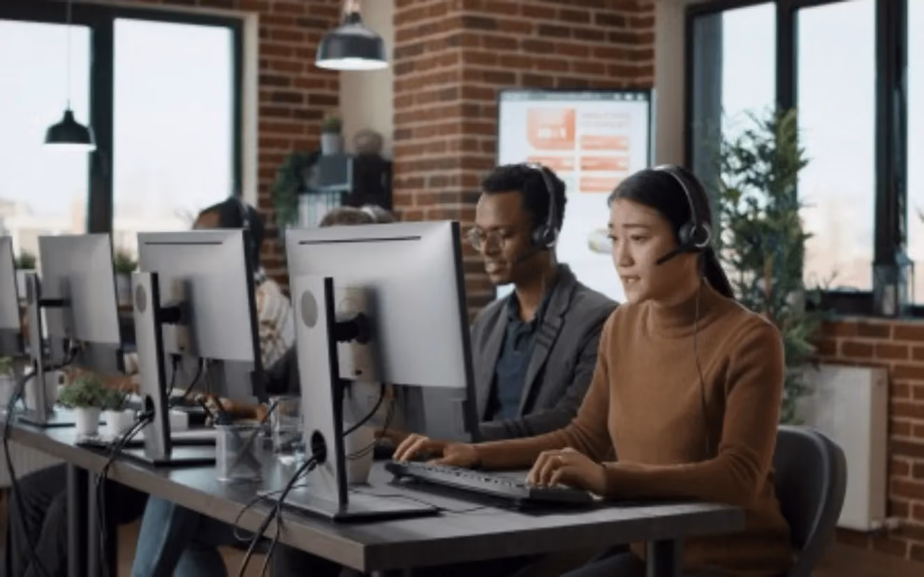 Streamlining Customer Interactions: Signpost’s Live Receptionist Solutions