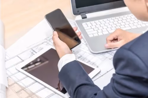 A Guide to Business Cell Phone Plans for 2024: Features, Pricing, and More