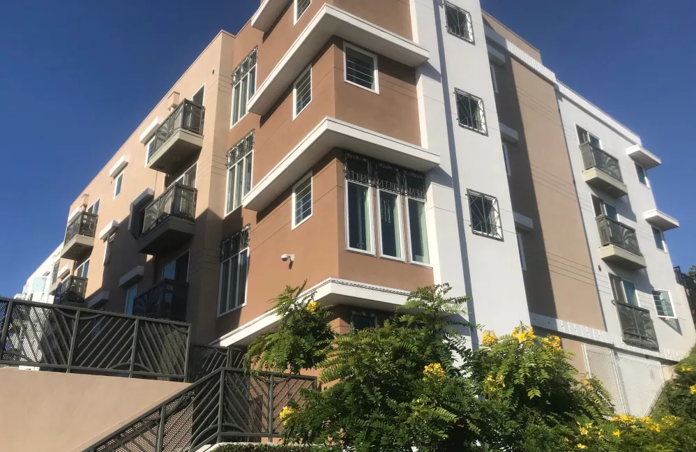 Apartment building