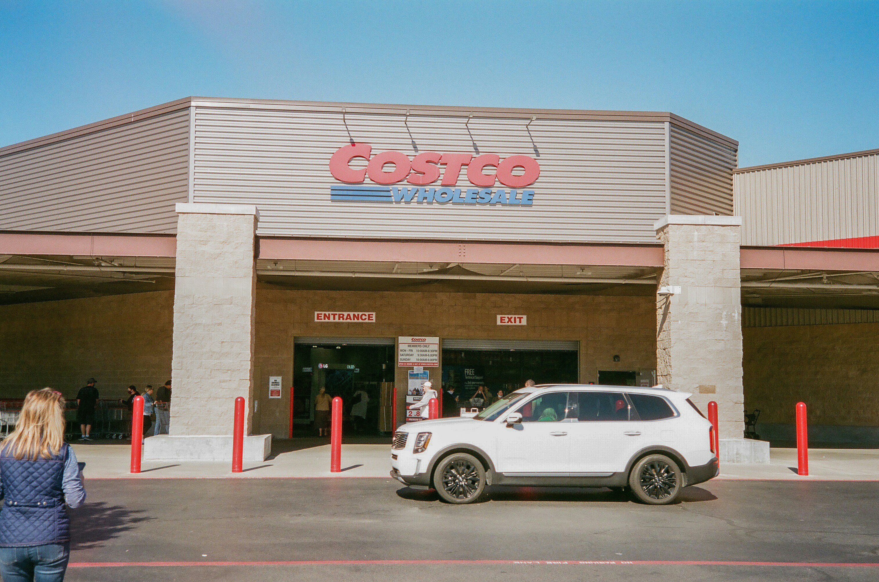 Lessons from Costco: How Top O' Michigan Delivers Value in Insurance