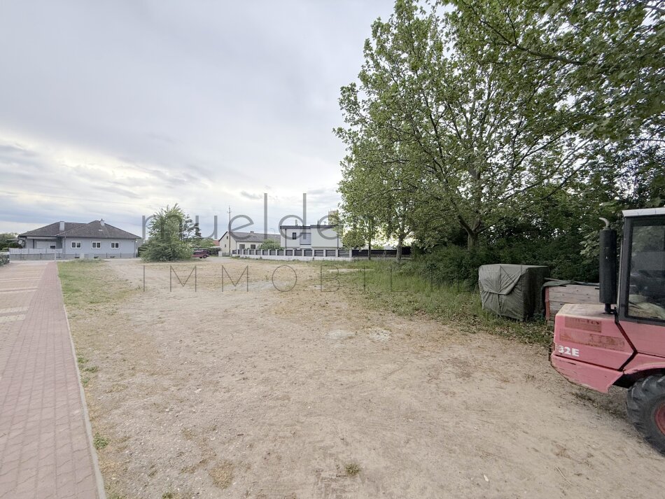 Großes Baugrundstück 930m² in Schwadorf, Niederösterreich!