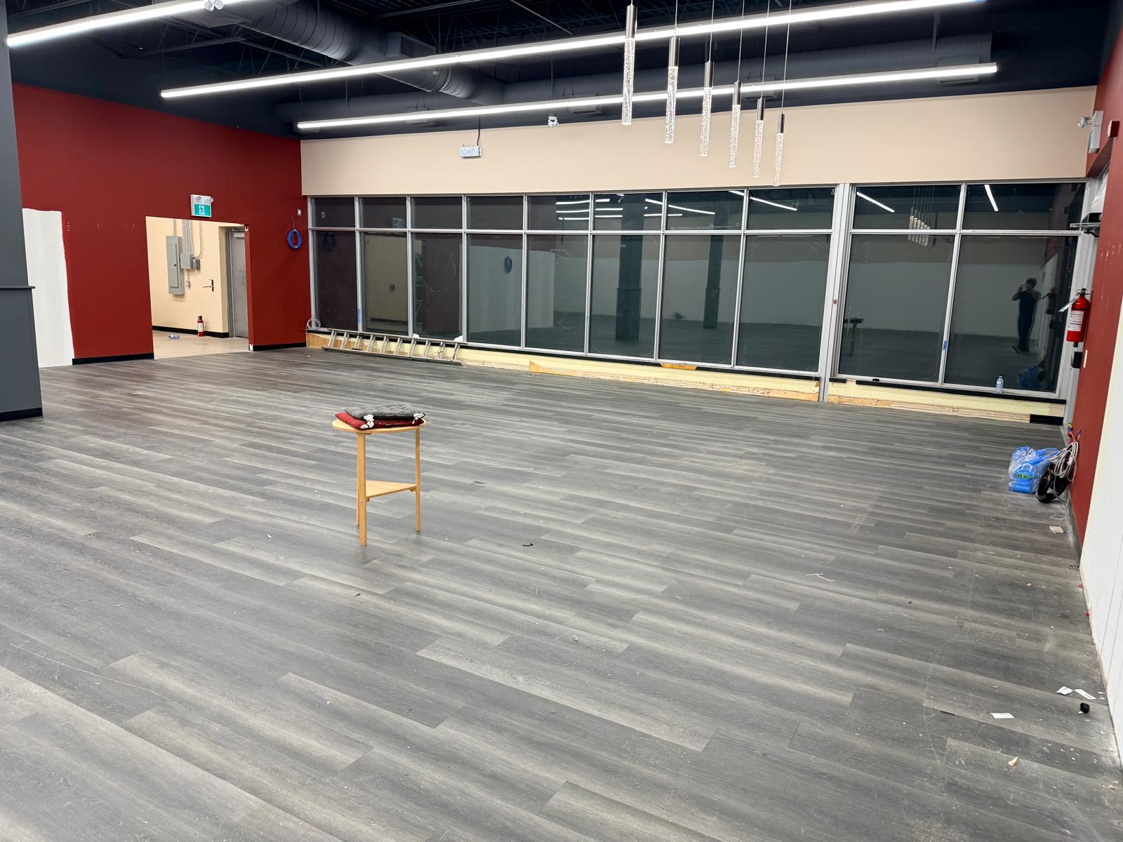 The open sales floor facing the storefront.