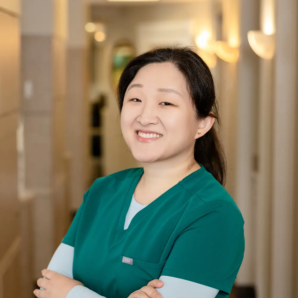 Headshot of Dr. Alicia Kim, DMD