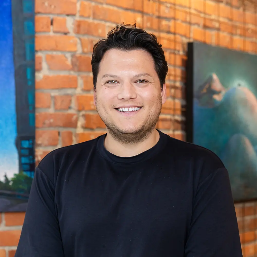 Headshot of Dr. Peter Popek, DDS
