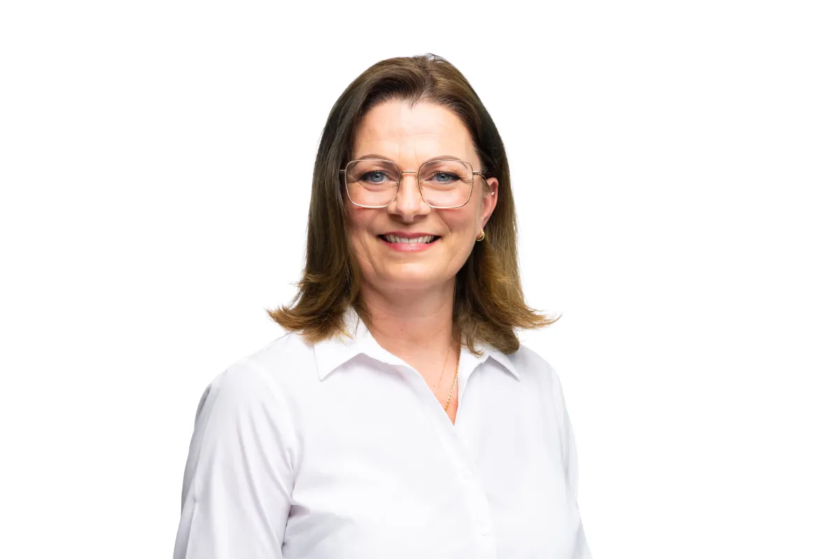 Porträt von Kerstin Jüngling, Mitarbeiterin im Einkauf.