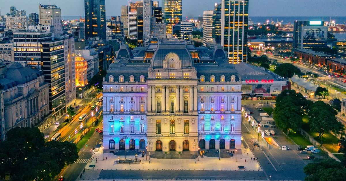 Stunning-aerial-view-of-buenos-aires-cityscape
