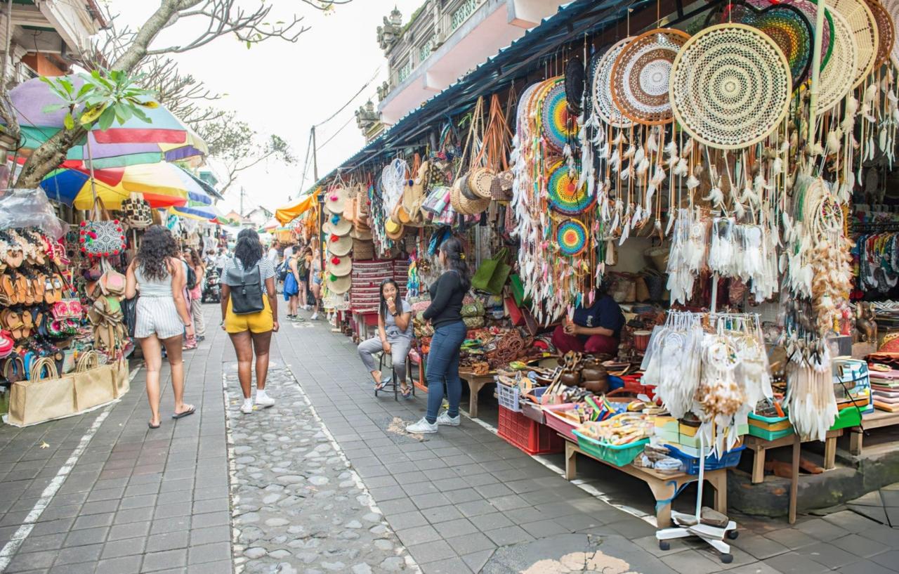 Street Market in Ubud, Bali