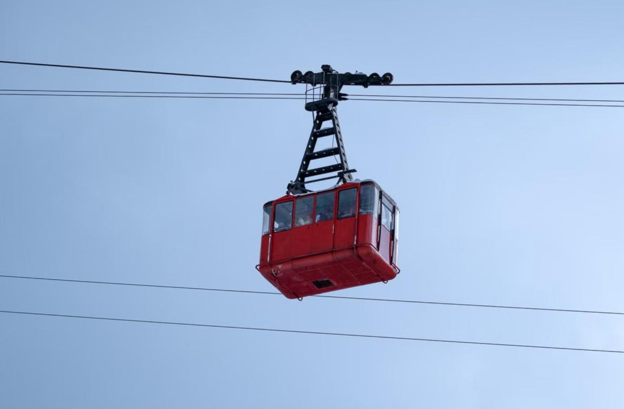 Cable car climbing Mount Isabel de Torres