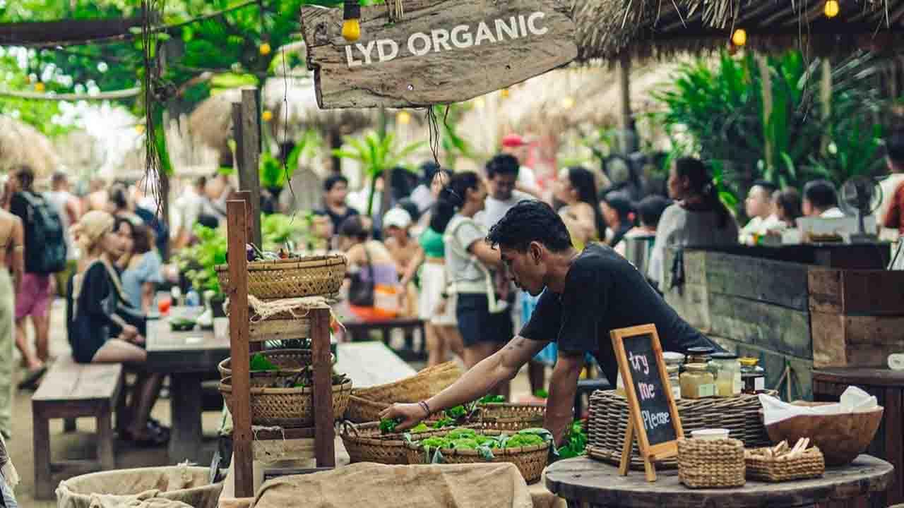 Sunday Market at La Brisa