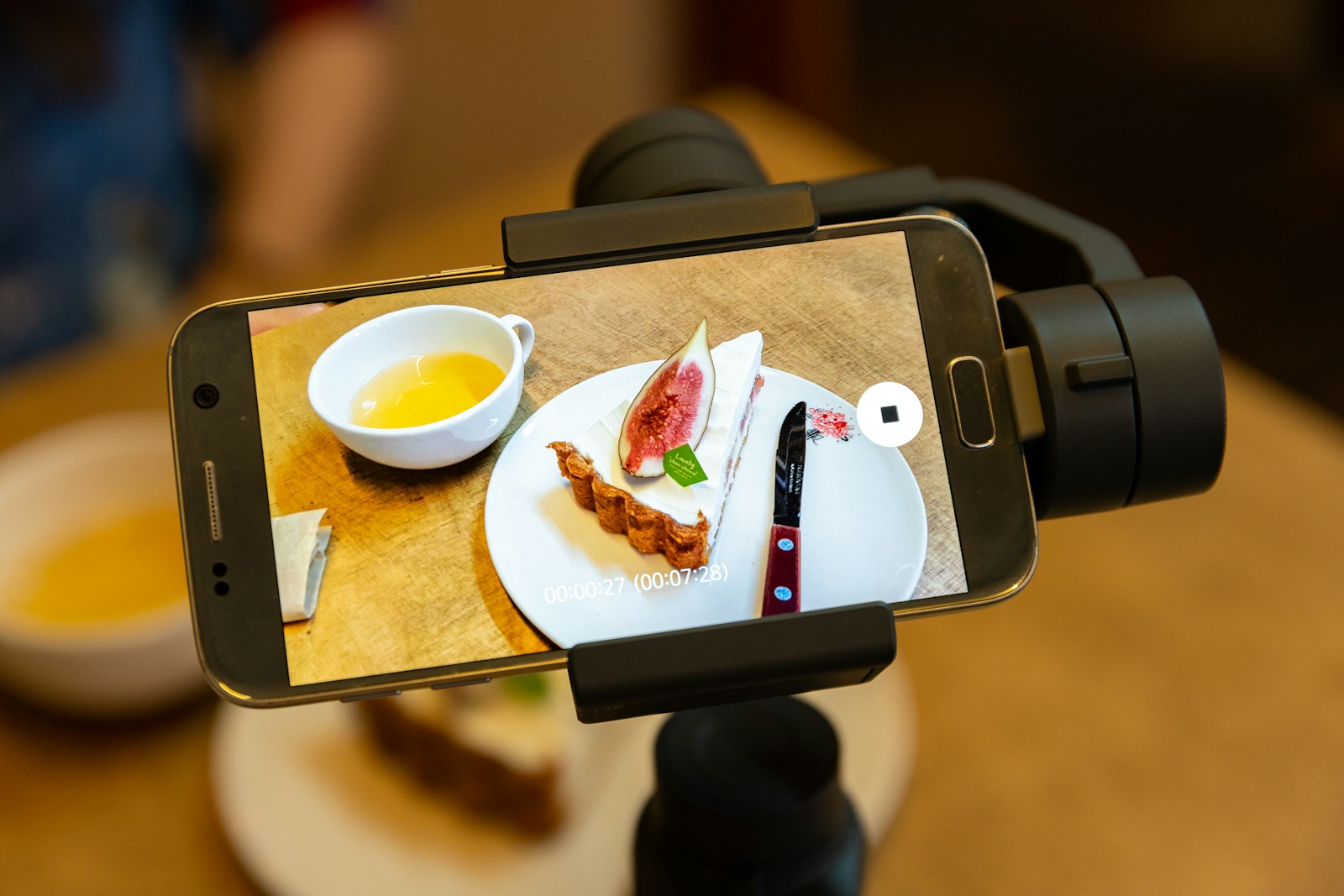 Food Videography Tips for Restaurants: Mastering the Art of the Crave