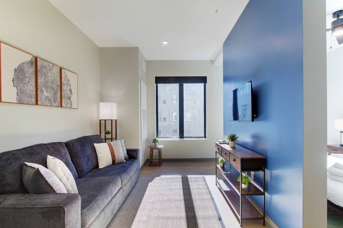 Spacious Studio | Cleveland Clinic | Free Garage
