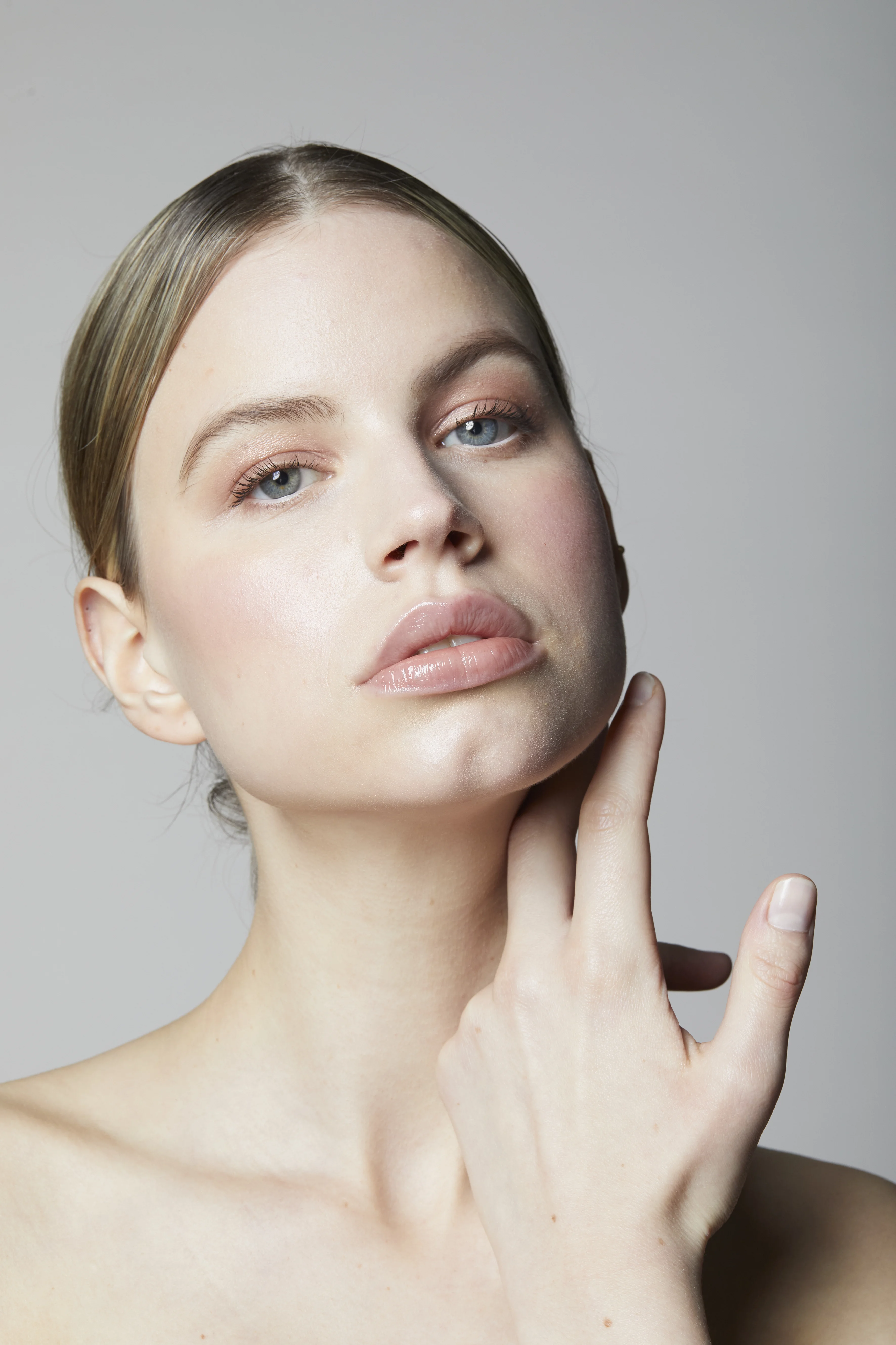 Eigenfettbehandlung – Natürliche Gesichtskonturen und frische Ausstrahlung nach Lipofilling bei Dr. Charlotte Kleeberger München