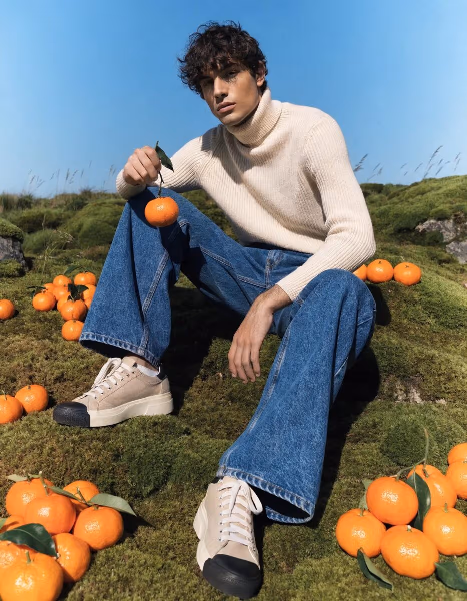 Model with Oranges