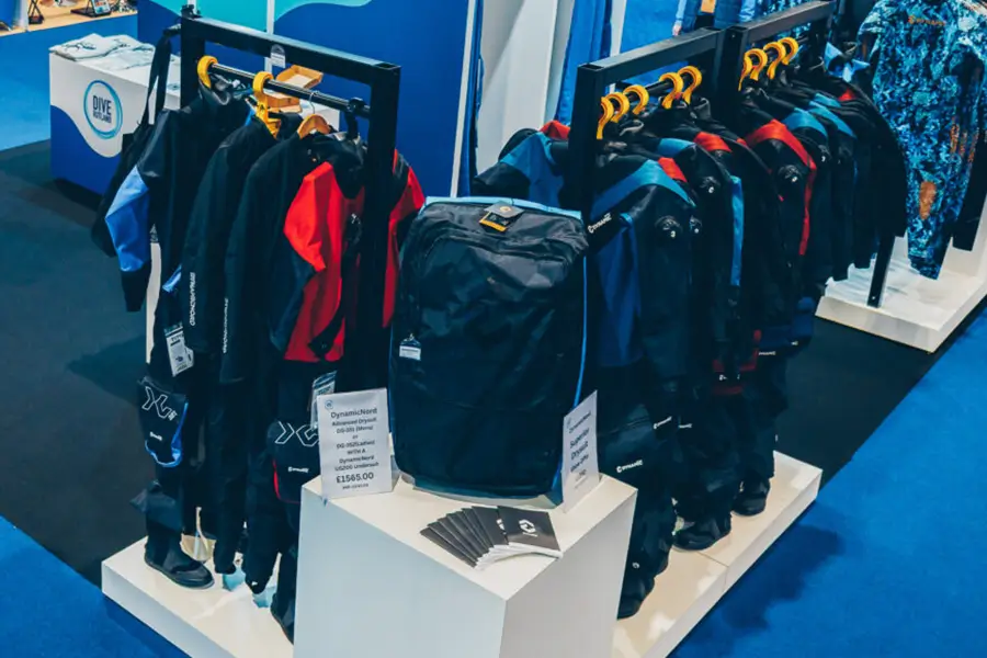 Open Dynamic Nord stand layout with separate areas for diving products, apparel and visitor browsing