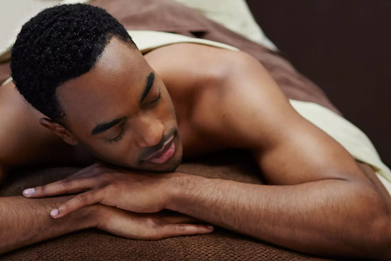 60 Minute Studio Massage 