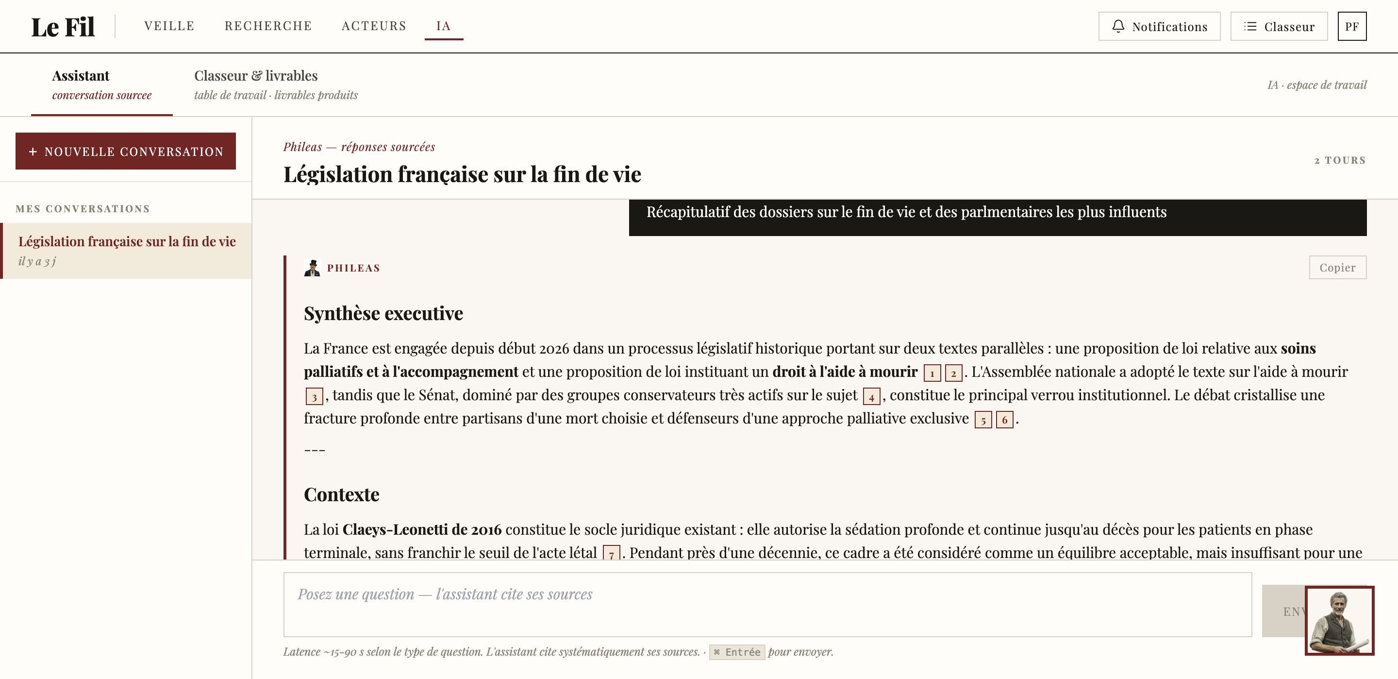 Capture de l'application Le Fil — espace IA : à gauche l'Assistant et ses réponses sourcées, à droite le Classeur qui accumule textes, amendements et parlementaires mis de côté.
