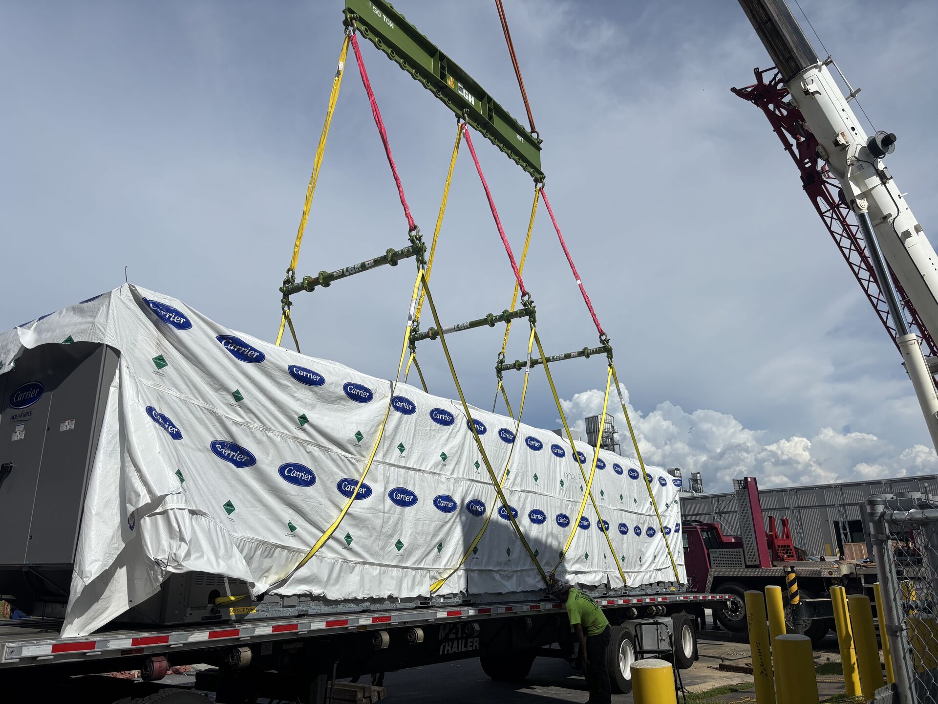 HVAC rooftop lift with crane