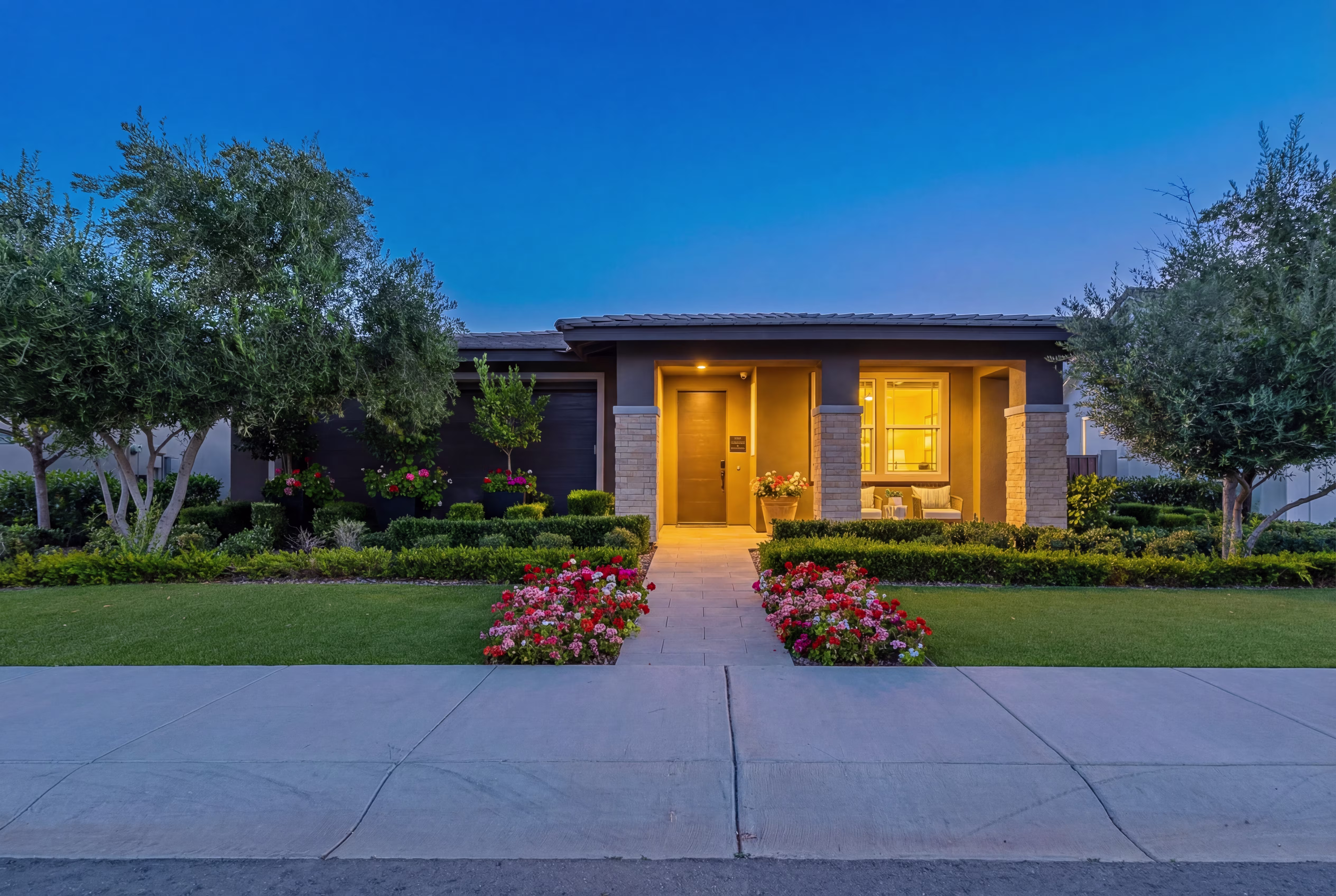 Modern Arizona luxury home at dusk