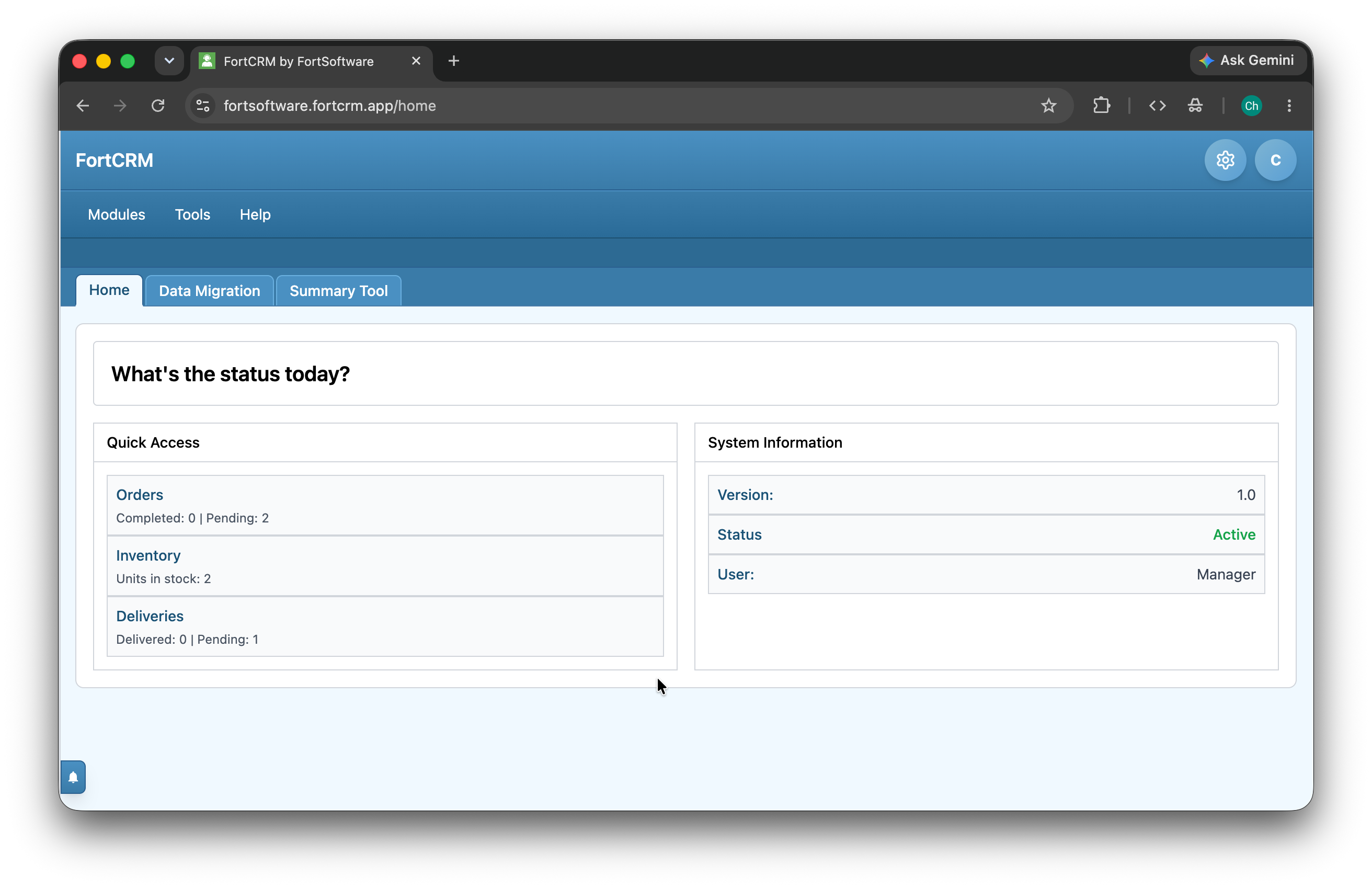 FortCRM dashboard showing pending orders and deliveries, inventory stock, and system status as active with user Manager.