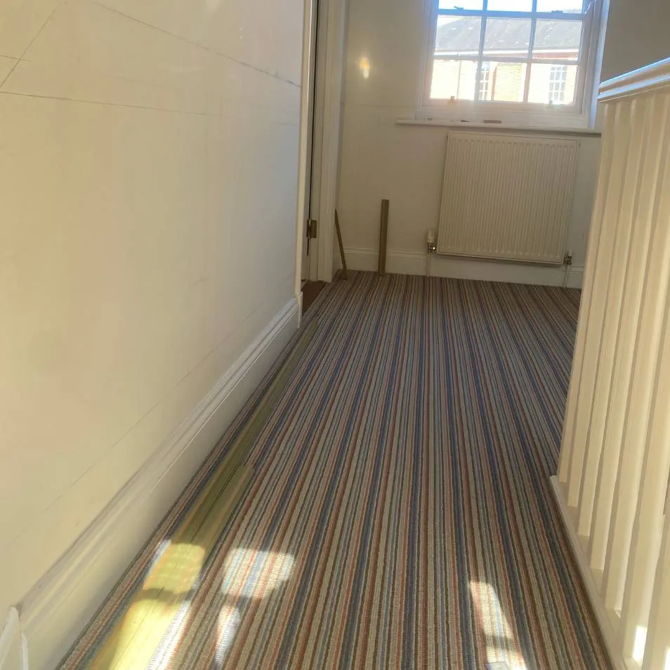 A Townhouse Snug, Carefully Resolved