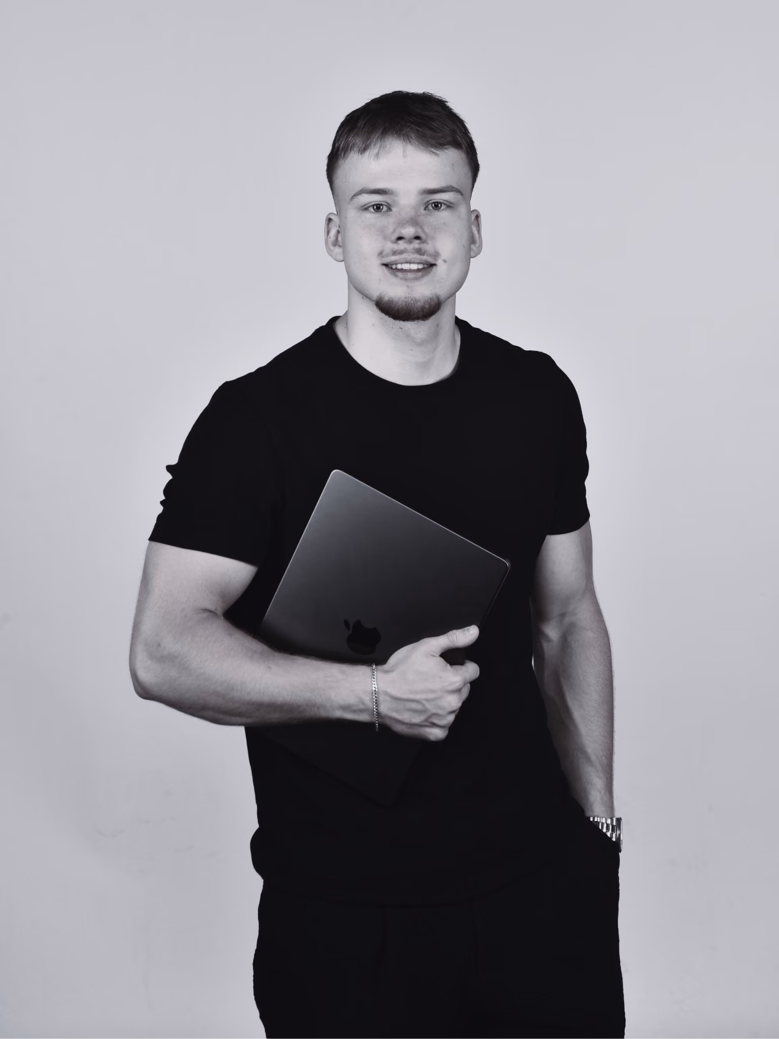 [digital project] image of website on multiple laptops for a graphic design studio