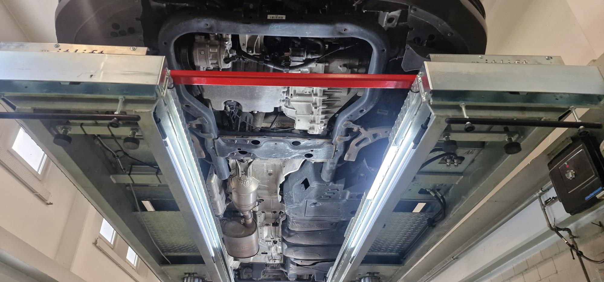 Pitlift P2 – LED-Beleuchtung in der Grube