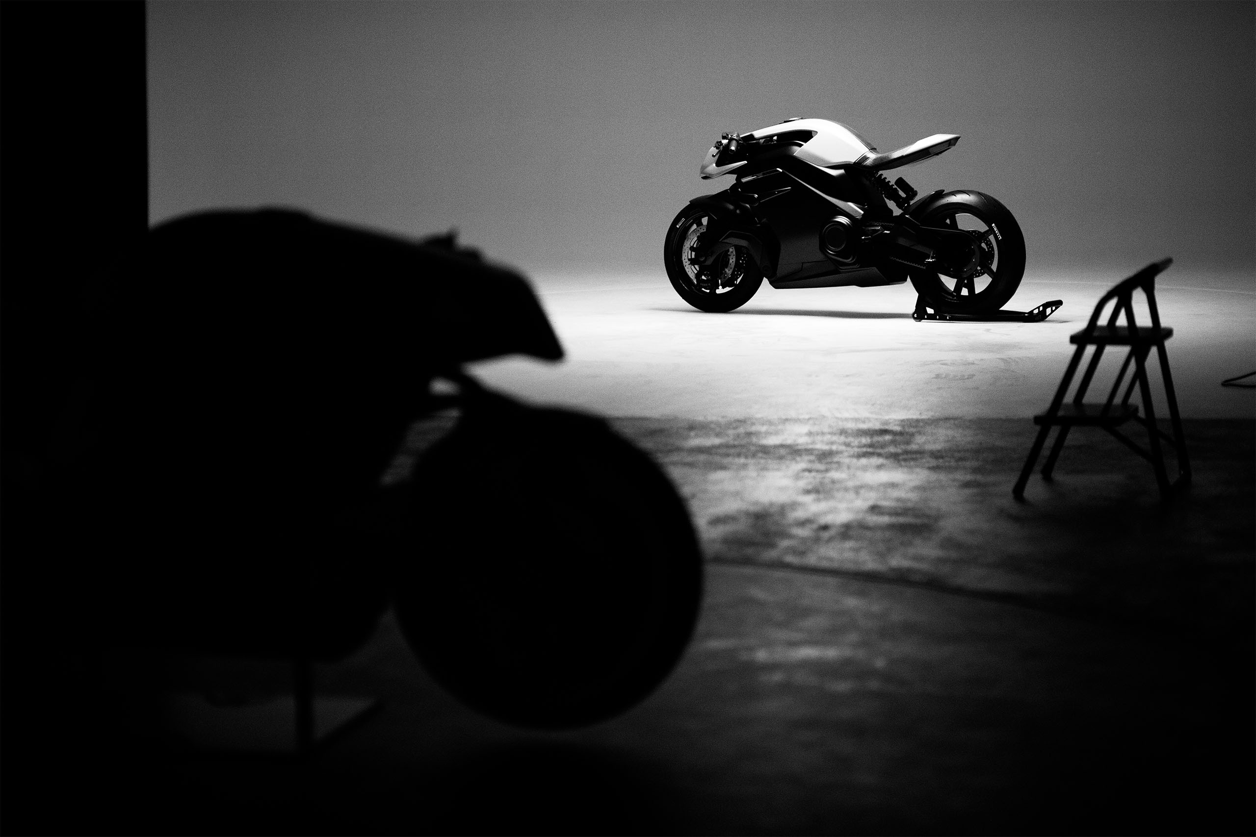 Arc Vector luxury electric motorcycle