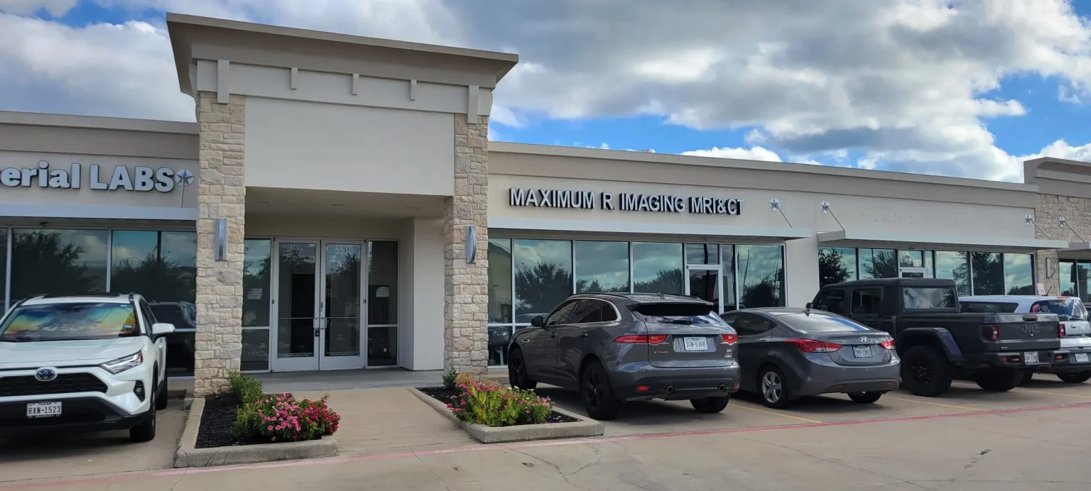 Front exterior view of Maximum Resolution Imaging Center in Richmond offering professional MRI and CT imaging services.