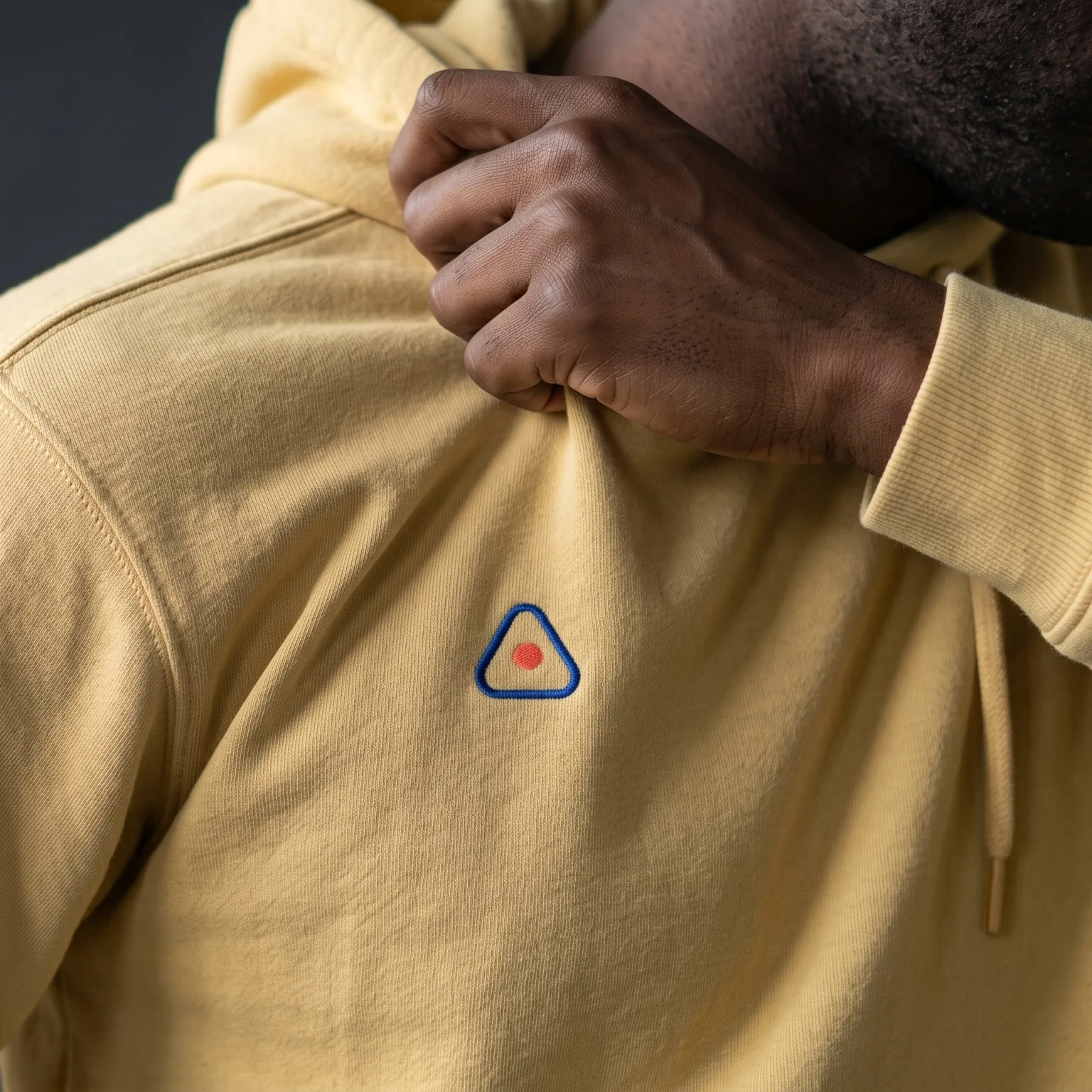 Bien choisir votre textile personnalisé : grammage, coupe et marquage