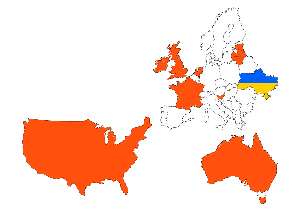 Карта зі США, Австралією і кількома європейськими країнами, пофарбованими в червоний, Україна синьо-жовта.