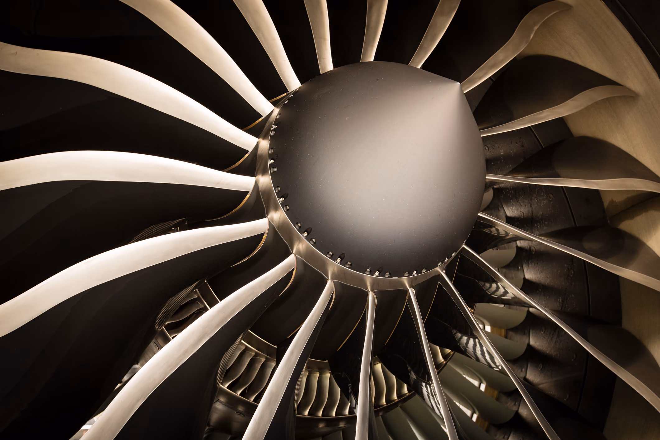 Aero engine using lightweight advanced composite components