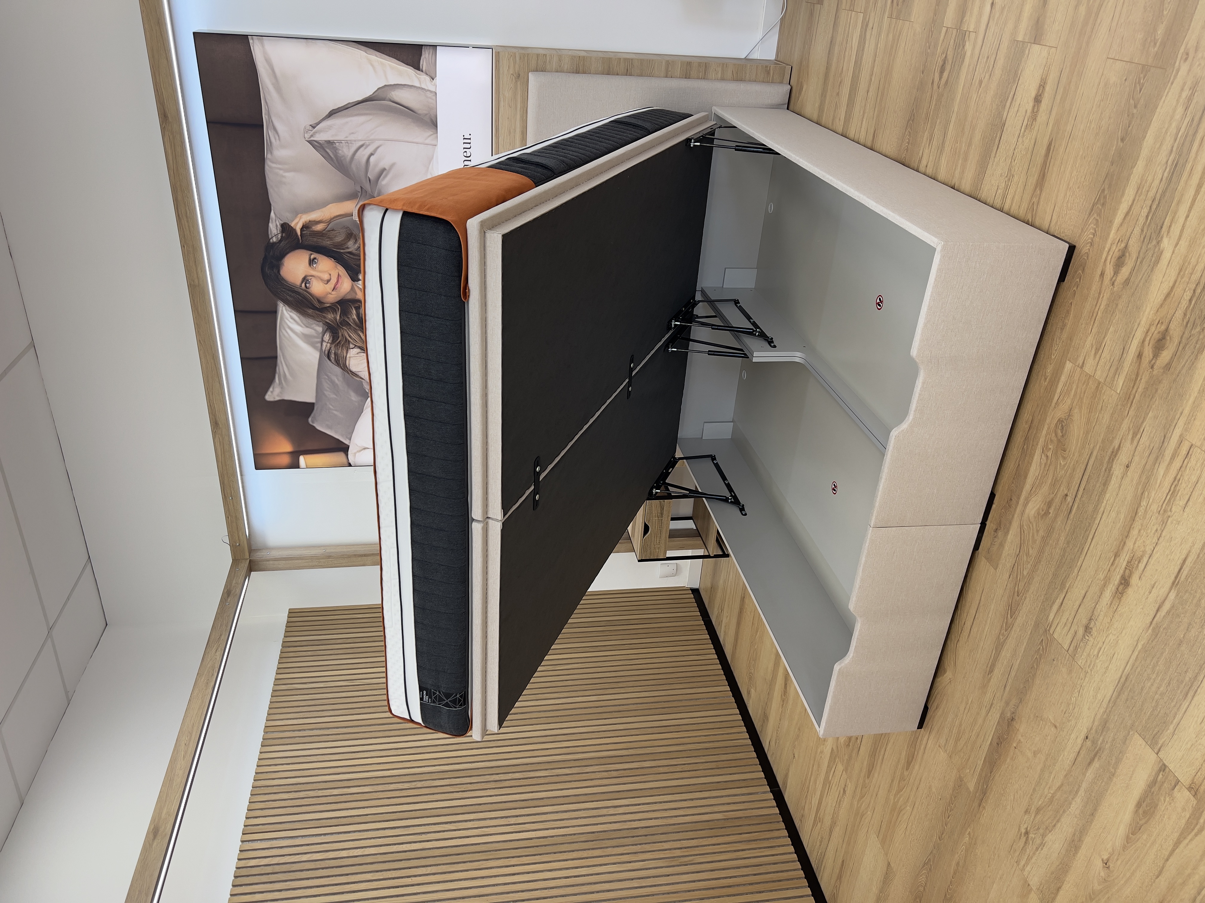 Sommier coffre ouvert - magasin Emma Rennes
