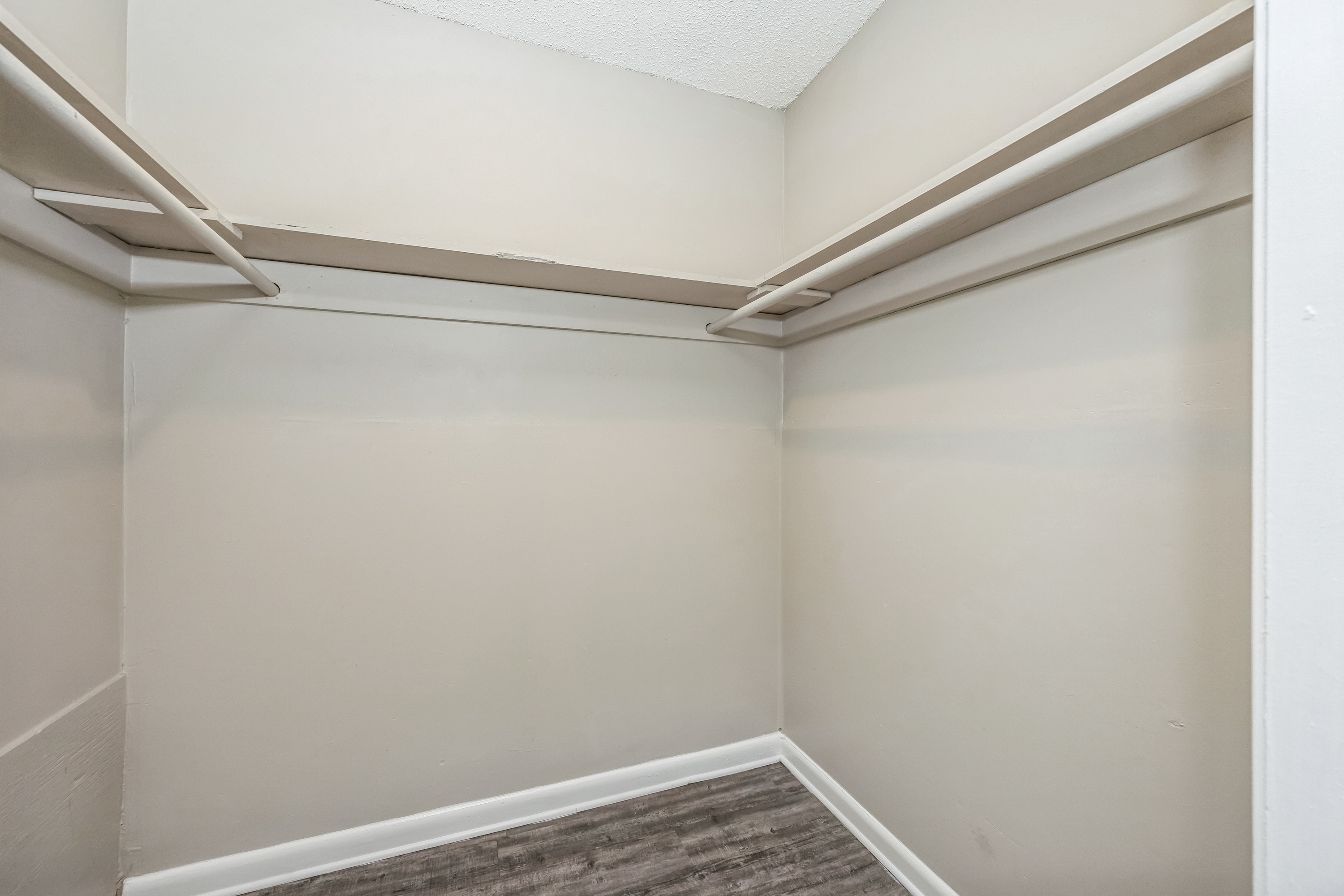 Walk in closet