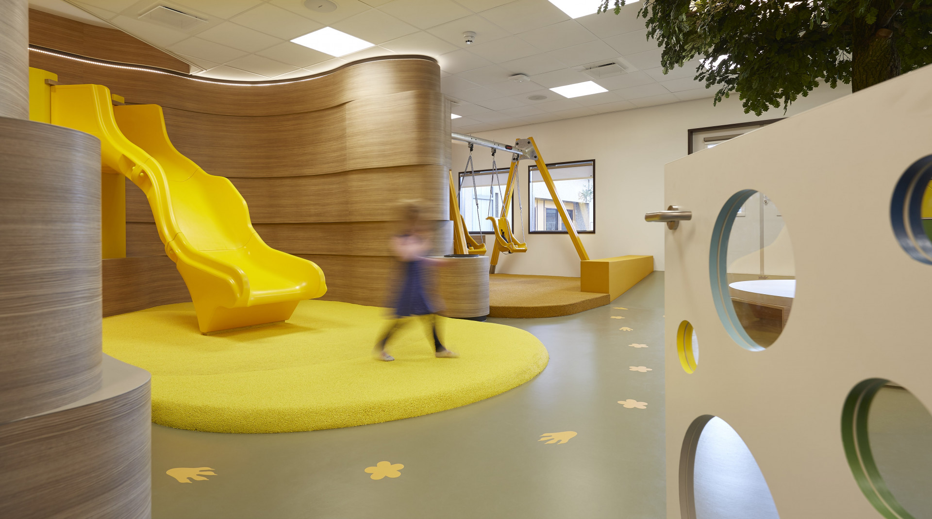 THE ROOF GARDEN: A PLACE WHERE FAMILIES WITH A SICK CHILD CAN SPEND SOME TIME TOGETHER.