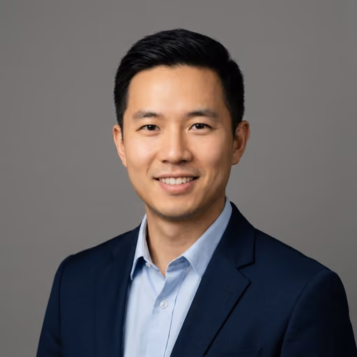 A headshot of James Chen.