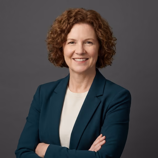 A headshot of Jennifer Walsh.
