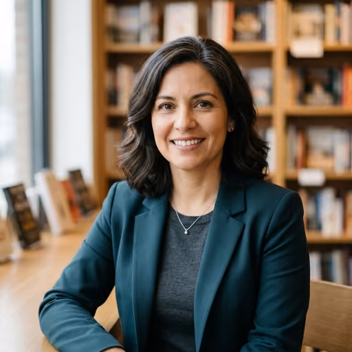 A headshot of Patricia Mendez.