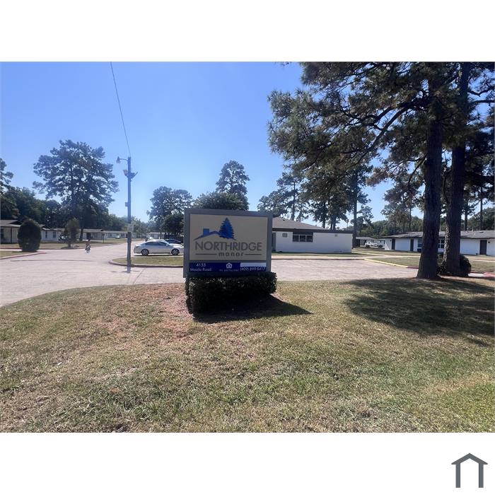 Exterior community sign