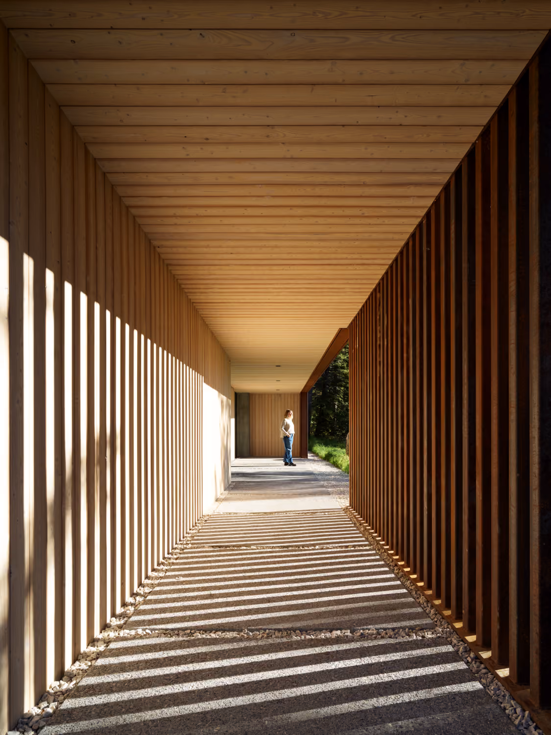 Hallway in Caju property
