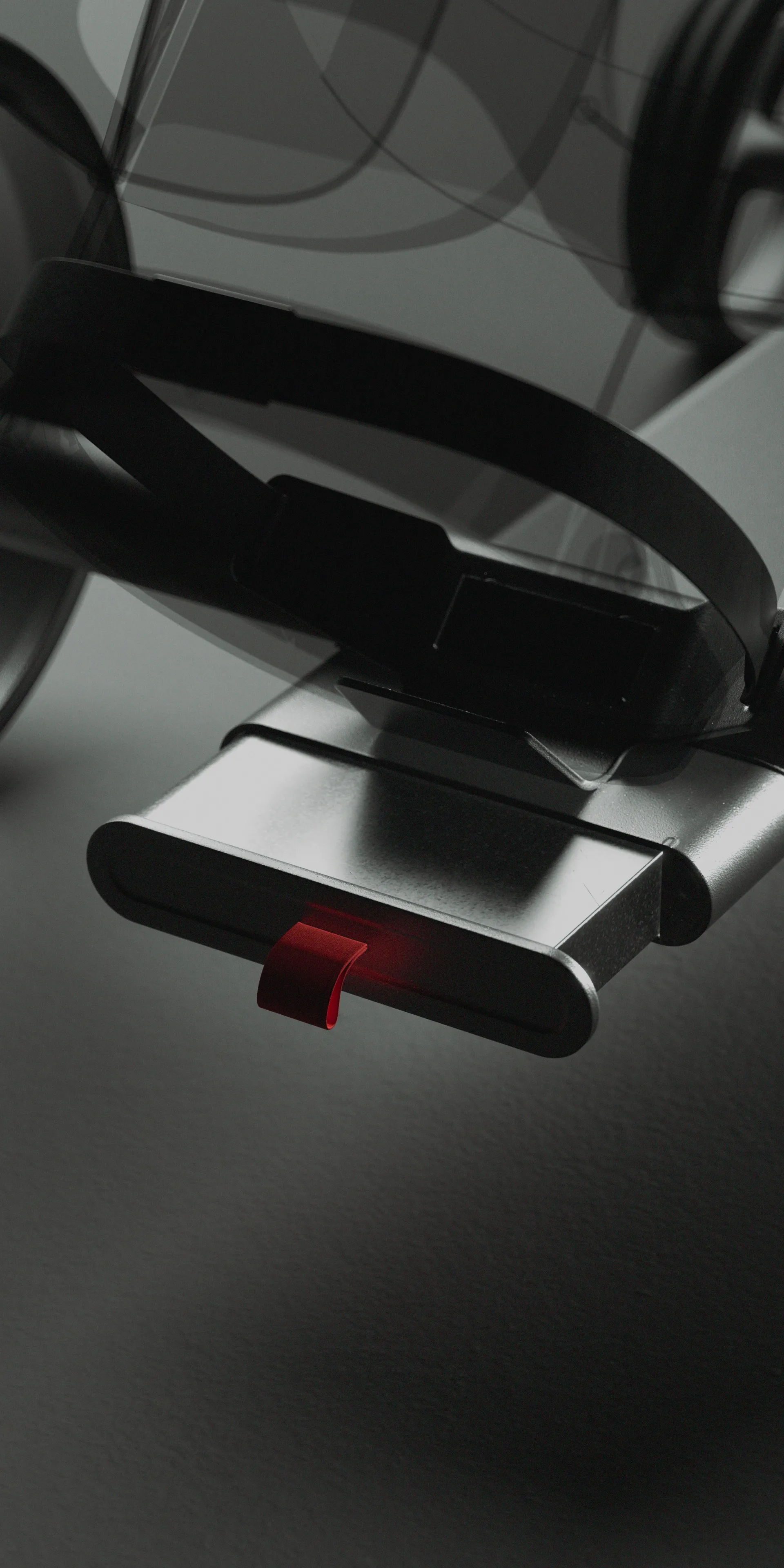 iXi autonomous golf trolley with a removable battery providing up to 10 hours of companionship on the course.
